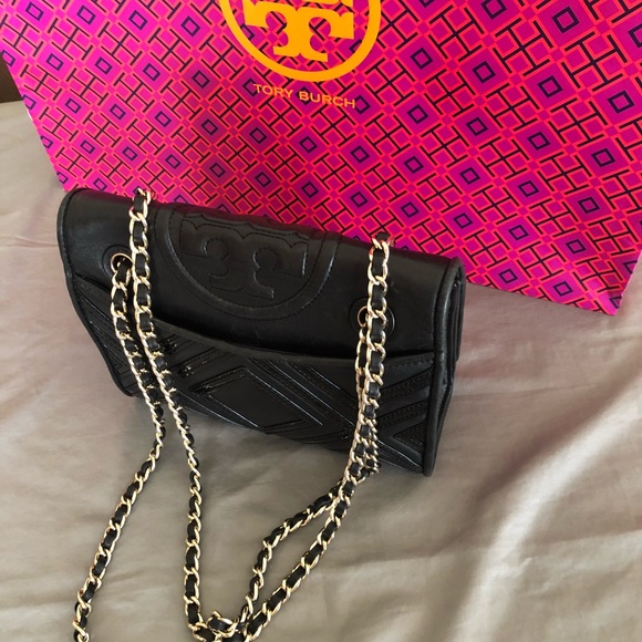 Tory Burch crossbody in black - Picture 2 of 6